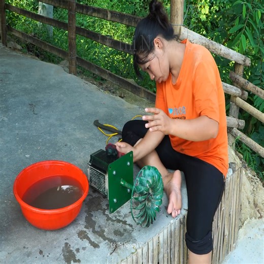 Ngoan's joy when finding the generator | Noah