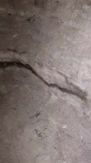 ‎آرش(باستانی)‎ on Instagram‎: "هر لایه خاک در هر محیط باهم متفاوت هست پس همه مثل هم نیست کاربردش مثلا اگر در عمق یک متری خاکستر دیدین‌..مفهومش با خاکستر در عمق ۴ متری متفاوته لطفا کنید در راستای پست های آموزشی با لایک و کامنت ها مارا حمایت ...... @ganjestan_dafineh @ganjestan_dafineh ✅نماد شناسی ✅ترجمه خط میخی ✅قدمت زنی سفال کوزه و خشت ✅مشاوره راجب دستگاه هایه فلزیاب(فروش نداریم) ✅صفر تا صد حقایت راجب گنج رو در پیچ ما ببینید و اشنا شوید #آرش باستانی"‎