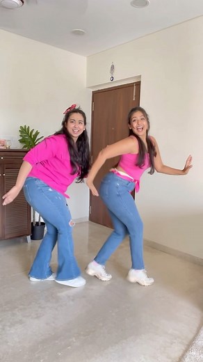 Team Naach on Instagram: "International Dance Day is coming soon & since we’re going to be at home, why not take this chance to dance with our family (pets too!)🏠 💃🕺Do recreate this reel using #NaachAtHome and tag us. We are waitingggg to see it! Great newssss! Naach Party 2.0 Coming Soon Save the date: 29th April, 2021 Time: 8PM 5 DAYS TO GO FOR NAACH PARTY! 💌Details about participation will be announced soon! Stay tuned! 💜 #naachreels #naachparty #teamnaach"