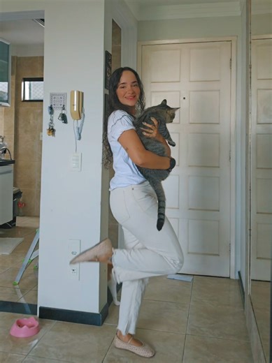 Os vídeos de Raiane (@thisisraiane) com original sound - αnα