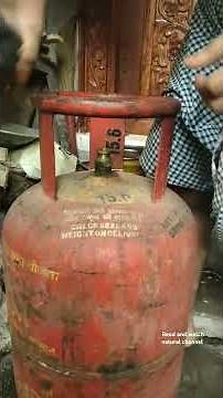 How to remove and reattach a gas cylinder regulator 2