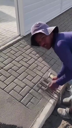 quick way to build a beautiful cement road.#construction #building