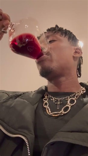 Last sip of the year, lessons included.