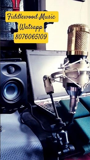 🎤 Best Tabletop Microphone Stand Setup for YouTubers & Singers!
