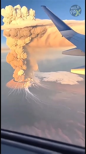 Was This Airliner Flying Over an Active Eruption? 😳🌋✈️ Incredible footage shows an eruption in Ethiopia’s Afar Depression — one of the most geologically active places on Earth. 🌍 Located in the Afar Depression 🌋 Where three tectonic plates slowly pull apart 🔥 Magma rises as the crust stretches and thins “Dormant” doesn’t mean dead — it means sleeping. When pressure builds, ash and gas can blast thousands of feet into the sky — sometimes into commercial flight paths. Aircraft avoid volcanic 