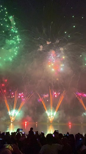 Pesta Kembang Api Terbesar dan Terlama di Indonesia