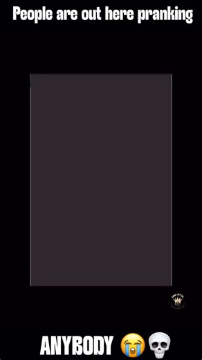 Brian Barlow on Instagram: "These pranks are getting OUT OF HAND 😭 From fake weapons to waiters dropping trays… y’all doing too much 😂 . . . . . #pranks #funnyvideos #viralvideo #funnyreels #comedyreels #reelsinstagram #foryou #fyp #explorepage #lol #trendingreels #fails #prankwars #publicpranks #randompranks #viralcontent #relatable #trynottolaugh #funnyclips #humor"