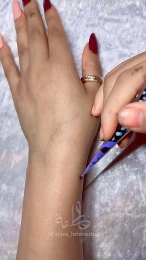 10K views · 489 reactions | Pretty Henna Design Tutorial #henna #mehndi #hennadesign #mehndidesign #bodyart #hennatutorial | Fatima hennaartist | Facebook