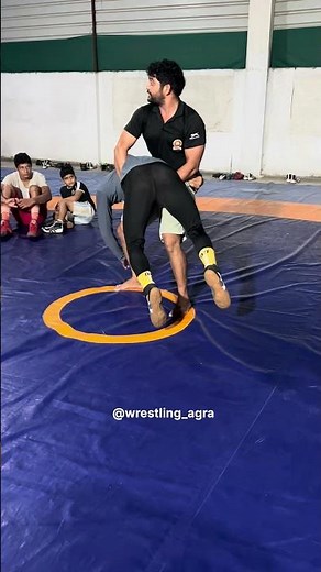 Unbelievable Throw Technique in Wrestling 😱 | One Move, Total Domination