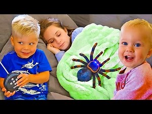 GIANT SPIDER SLEEPING PRANK!