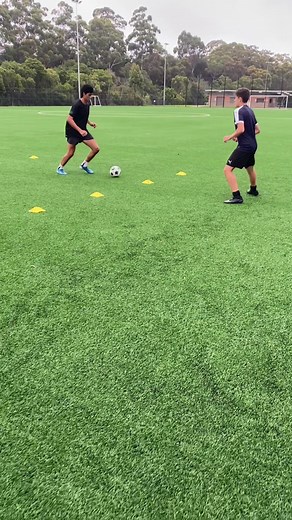 Partner Passing Drill ⚽️🟨 #football #soccer #fyp #footballtiktok #soccertiktok #soccerboys #warmup #partnerdrills #footballdrill #soccerdrill #passingdrill