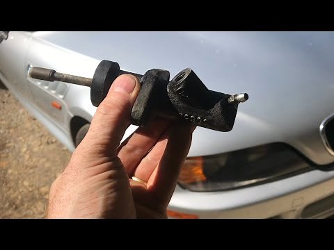 “replace” CLUTCH SLAVE CYLINDER bmw (how to bleed the air out) z3 e36 e46