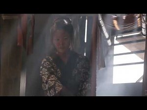 Japanese slave girl in leg shackles | 日本女奴隸戴腳鐐