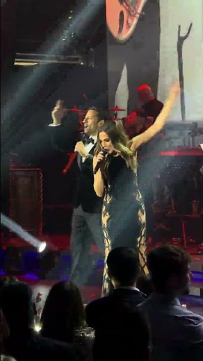 Despina Vandi & Konstantinos Argiros - I Gi Ki I Selini | Live Performance at Kentro Athinon