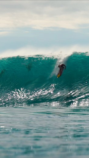 28K views · 1K reactions | Koa Rothman FIRING PIPELINE Filmed by Connor Trimble | Waves of the World on YouTube | Facebook