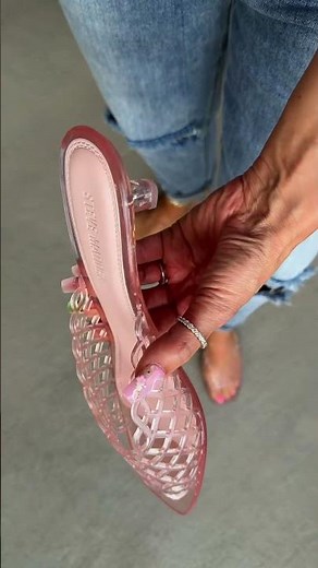 Steve Madden ginger pink jelly kitten heels stevemadden #stevemadden #jellyshoes #kittenheels