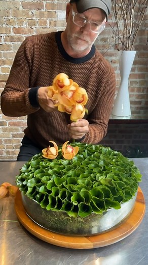 187K views · 5.7K reactions | Stocked up and ready to go! #Kennicottflorals #Kennicott #fallflorals #floralinspo #floraldesigners #floralarrangements #fallflowers #floralinspiration #floraldecor #fallfoliage #thanksgiving #thankful #floralsupply #epochfloral | Kennicott | Facebook