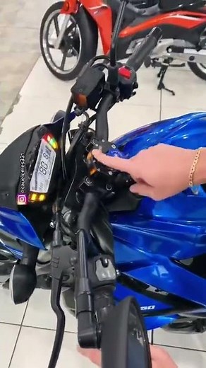 How do I start a motorcycle correctly? What's the correct order? Which button should I press firs...