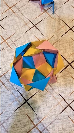 origami 30 units sonobe icosahedron 🙂