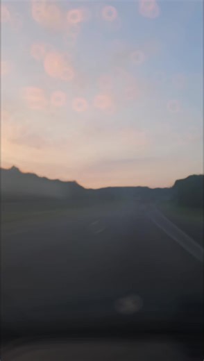 FRESH ROCKS arriving today at @BlueStoneWorld #Wednesday #bermonths #countertops #arkansas #remodel@BlueStone_World_Rocks_Too @bluestoneworkdthree