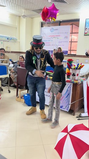 Live magic show magician sultan golden #magiciansultangolden #hospital #magician #sultangoldenofficial #sultangolden