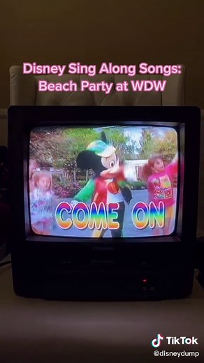 Mickey Fun Songs: Beach Party at Disney Parks