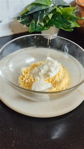 Mukta Srivastava on Instagram: "Methi kadhi 🍲 Ingredients For Kadhi 🔸Besan 🔸Methi 🔸Curd 🔸Turmeric powder - 1 tsp 🔸Chilli powder - 1 tsp 🔸Coriander powder - 2 tsp 🔸Panchforan - 1 tsp 🔸Curry leaves - 1 tbsp 🔸Black mustard seeds - 1 tsp 🔸Dry red chillies - 2/3 🔸Salt to taste 🔸Oil 🔸Water as required For Tadka 🔸Curry leaves 🔸Mustard seeds 🔸Kashmiri red chilli powder 🔸Dry red chillies Save this Post for Latter 📌 Keep following for more tempting post and recipes videos ✨ Follow @nara