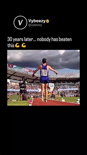 vybeezy on Instagram: "The record that still has not been broken after 30 years. Mike Powell’s 8.95 meter jump at the World Championships Tokyo 1991 remains the longest long jump ever recorded. Even with modern training and technology, athletes still fall short. Do you think this record will ever be beaten 👀 Follow @vybeezy for more viral moments and stories that blow your mind."