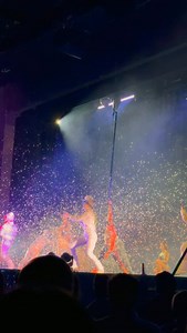 Feels like stepping straight into Christmas in New York 🎄✨ I was invited to experience “’Twas the Night Before…” by Cirque du Soleil at The Theater at Madison Square Garden, and it’s honestly such a cozy, festive holiday show. The music, the colors, and the Christmas atmosphere are the perfect way to enjoy December in the city ❄️❤️ If you’re looking for a Christmas night out this month, definitely add this one to your list 🎄 🎟 Tickets: You can get tickets through my link in bio and use CODE: 