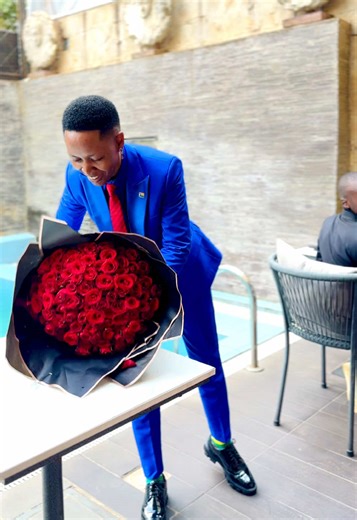 Women in Suits: A Stylish Fashion Statement