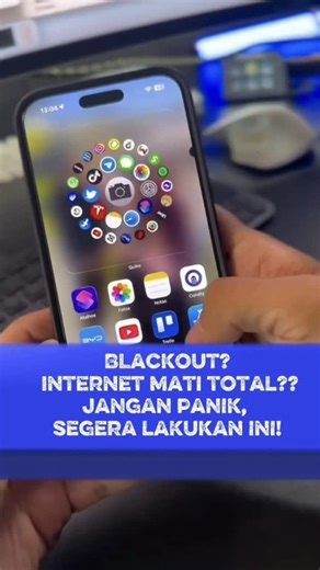 Eva Rahmi Salama on Instagram: "Bayangkan skenario ini: Kabel internet laut putus, satelit mati, atau terjadi shutdown total. Sinyal nol. WA mati. GMaps blank. Di detik itu, smartphone canggihmu mendadak jadi ganjalan pintu yang tidak berguna. Kecuali... Kamu sudah mempersiapkan PROTOKOL SURVIVAL ini dari sekarang. Jangan tunggu krisis terjadi. Ubah HP-mu jadi "Pisau Lipat Digital" dengan 3 level pertahanan ini: 1️⃣ LEVEL BASIC: NAVIGATOR OFFLINE 🗺️ Tanpa Google Maps, kita buta arah. Solusi: Do