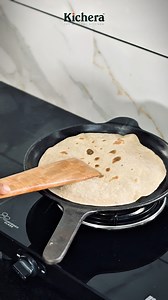 Shallow frying is part of everyday Indian cooking—cutlets, fish fry, omelettes, sabzi, stir-fries. But most people still use coated pans that release chemicals when exposed to high heat. The Kichera Cast Iron Shallow Fry Pan offers a safer, natural alternative with zero synthetic coatings and 100% pure cast iron that becomes naturally non-stick over time. Designed for households that cook daily and care about long-term health, this pan delivers high performance without compromising safety. Why t
