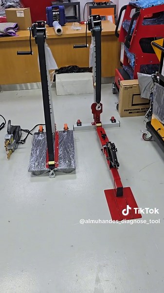 أدوات إصلاح بودي السيارات: الشد والشد بعناية