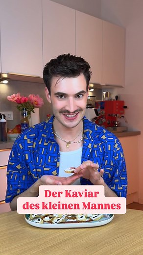 Carlo Sommer on Instagram: "Werbung - Das stand schon lange auf meiner Liste an Dingen, die ich ausprobieren wollte, also umso besser, dass @movenpickfinefood_de auch Lust drauf hatte! #movenpickfinefood #bestergeschmack (Für genaue Mengenangaben und detailliere Anleitung schaut ihr am besten beim Originalvideo von @kitchenstories_official vorbei und lasst ihr liebe Grüße von mir da!)"