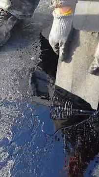 Reißprobe. Beton, Voranstrich, Heißteer (Bitumen) und PYE Bitumenbahn