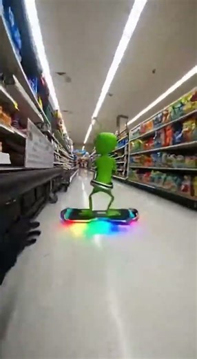 Hilarious Bodycam Chase: UFO Thief Runs from Cop on Hoverboard!