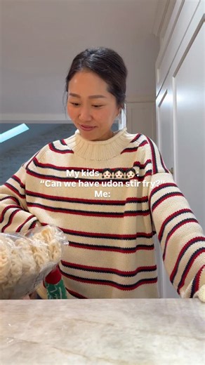 My oldest was craving udon stir fry so I made my OG version with half of the udon noodles and made a spicy version with the remaining half. This is one of my kids’ favorite dishes - see below for the recipe or comment “RECIPE” to have it sent to you! I’ll add the spicy sauce measurements below as well! Serving size: 2 adults 2 kids Ingredients: Protein of choice – 1 lbs of shrimp, chicken, beef or 1 block of tofu (cut into thin strips and fried for firmness) 1 bag of Bok Choy or Chinese broccoli