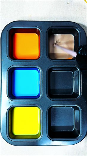 Relaxing Color Mixing Techniques in Painting