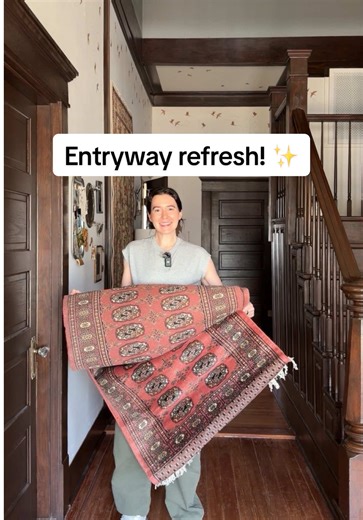 Home takes time… and so does my entryway! Let’s give it a little (almost) Spring refresh ✨