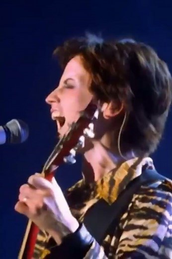 The Cranberries Promises Live in Paris 1999