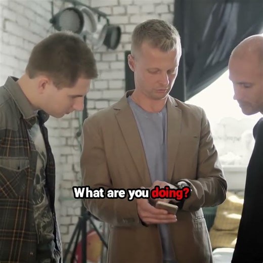 Why are single men staying away from modern dating? 🚩