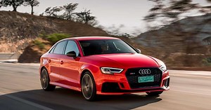 Audi RS3 reaches a much higher speed than the manufacturer claims (Video)