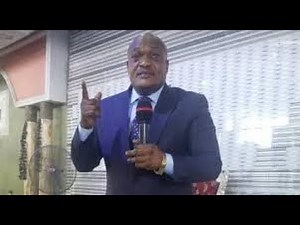 Evêque Pascal Mukuna en plein culte : "Peuple lamuka pona mboka na yo"