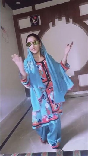 Balochi girl dance #balochidance #balochigirl #balochiculture #viralvideo #dress #dance