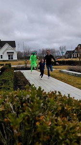 318K views · 1.7K reactions | Aliens do exist #alien #aliens #ufo #scary #spooky #reels #kids #dadlife #daughter #funny #comedy #funnyvideos #parenting #momlife | The McCarty Family | Facebook