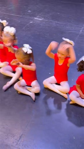 Children’s Holiday Show 2025 🦃🎃🎄❤️🖤 We are so proud of all of our little dancers! They all shined bright this weekend 🤩 | Backstage Academy of Dance