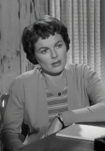 Perry Mason S02:E01 - The Case of the Corresponding Corpse