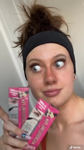 Achieve Flawless Brows with Benefit Microfilling Pen