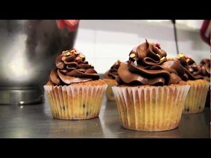 VICTORIA'S CAKES