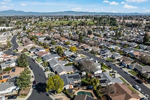 Living in the Mission Park Neighborhood of Pleasanton, CA